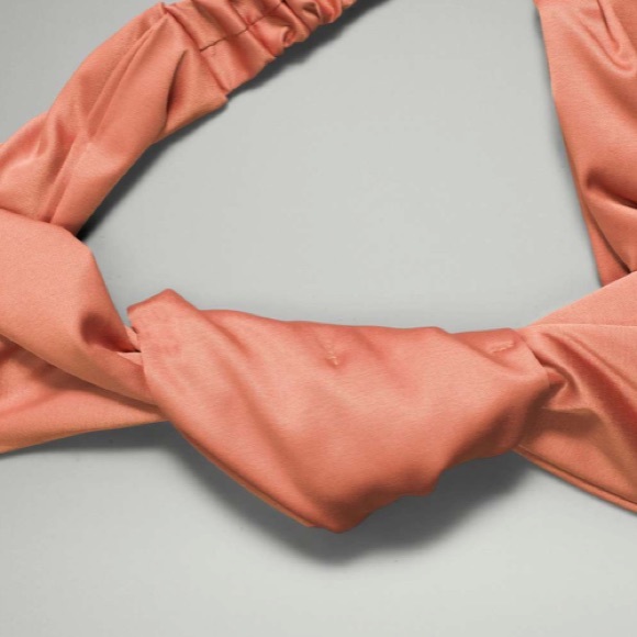 Lululemon Knot Stopping Satin Headband - Picture 4 of 5